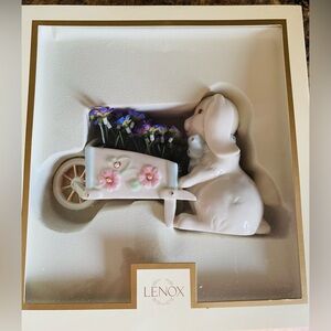 LENOX Petals and Pearls flopped eared bunny